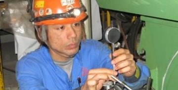 工具を扱う入社9年目の社員